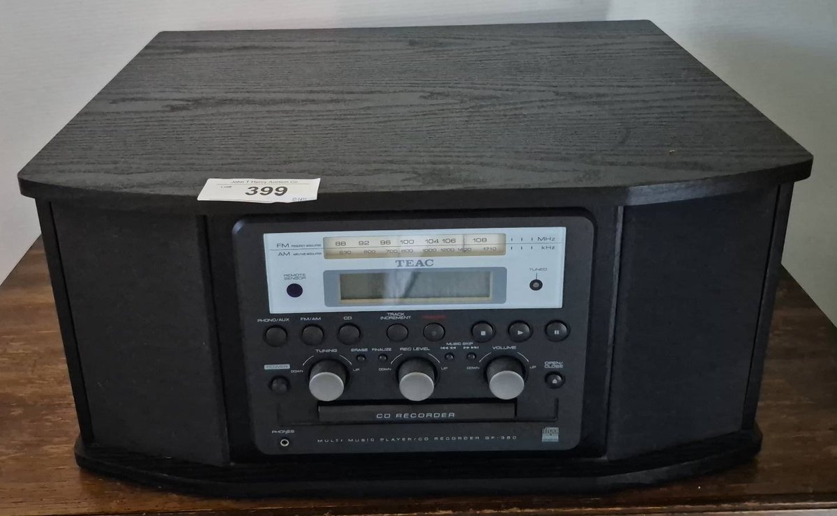 TEAC GF-350 CD Recorder System with Turntable