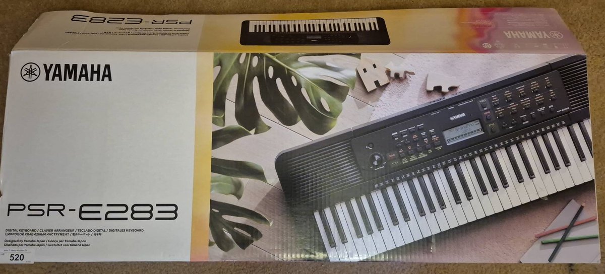 Yamaha PSR-E283 Digital Keyboard in Box