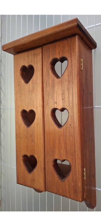 Wooden Wall-Mount Rack With Heart Cutouts