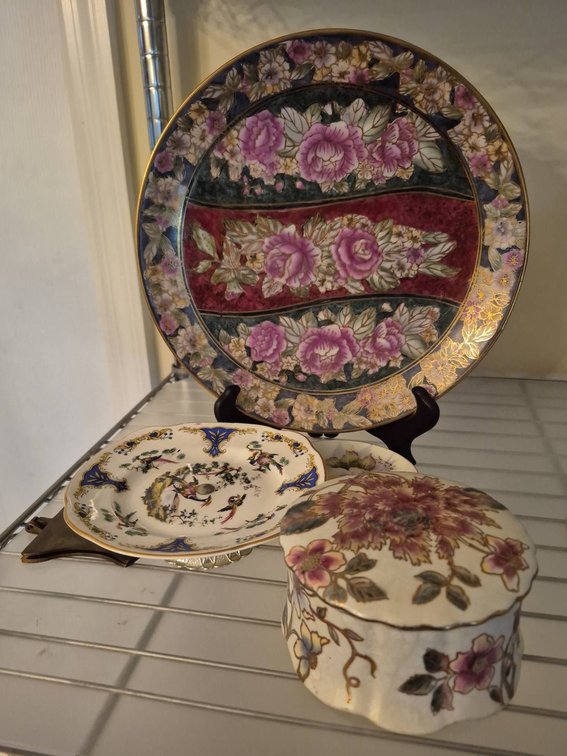 97 - Decorative Floral Plates and Trinket Box