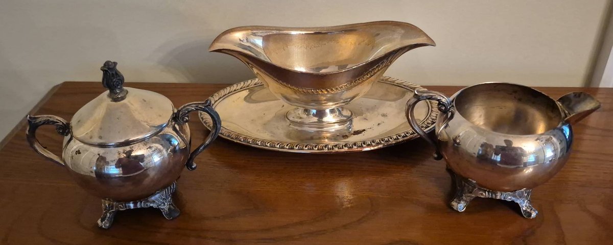 114 - F.B. Rogers Silver Co. 1281 Silverplate Set