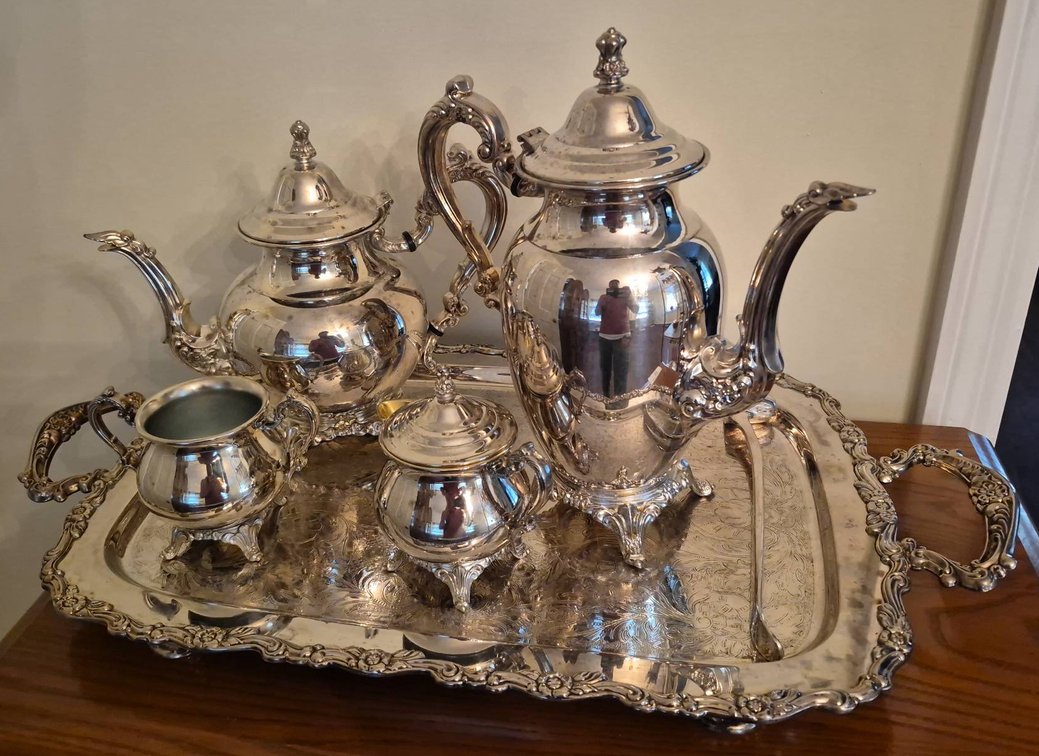115 - Oneida Silverplate Tea and Coffee Service Set