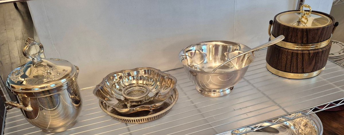 117 - Silverplate Serving Pieces Lot