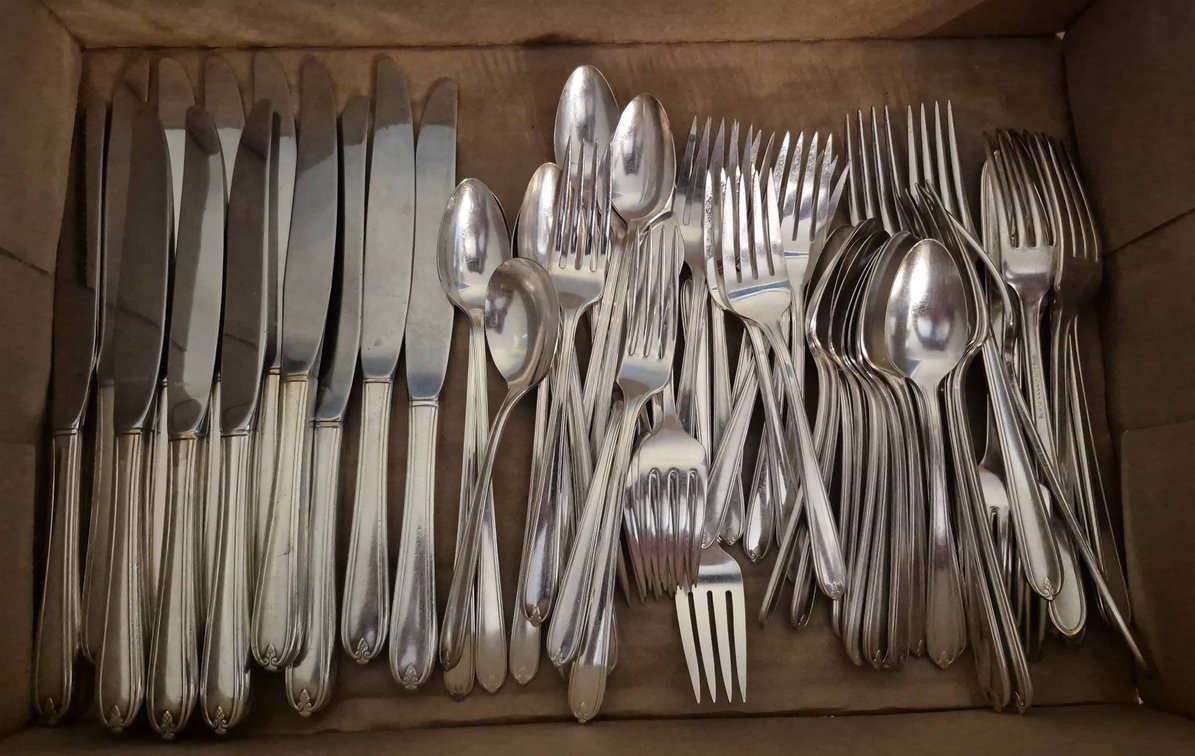 119 - Prestige Plate Flatware Set, Assorted Pieces