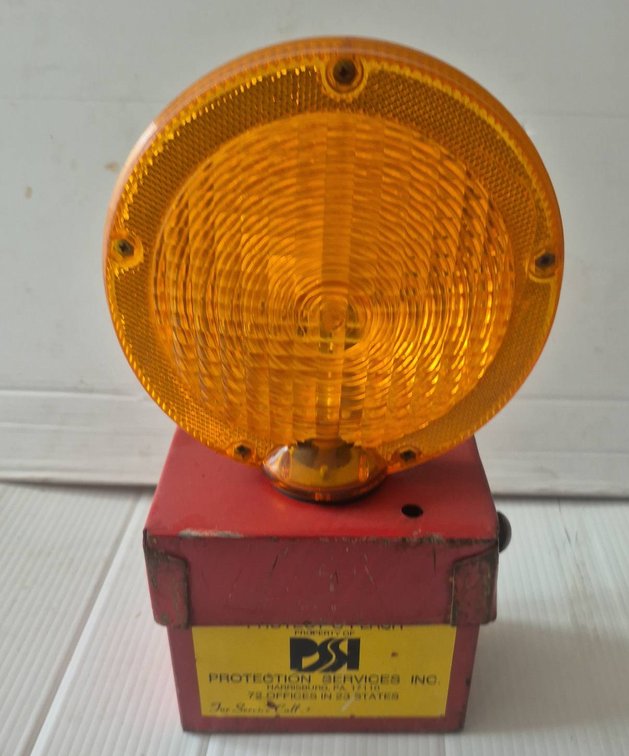 181 - Protect-O-Flash Amber Construction Warning Light