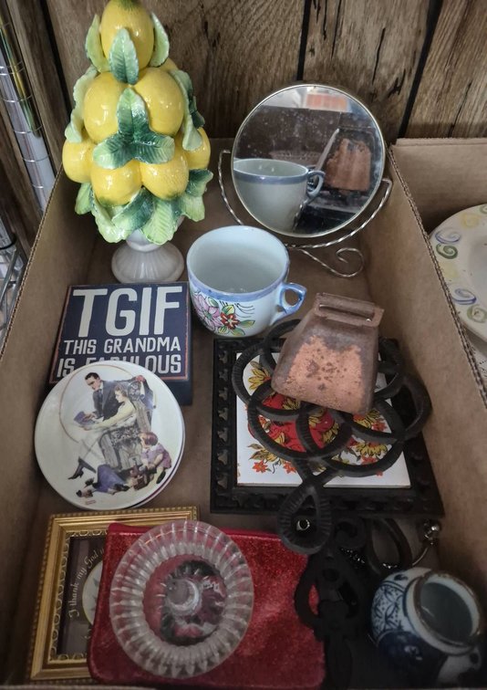 198 - Home Decor and Trinkets Lot