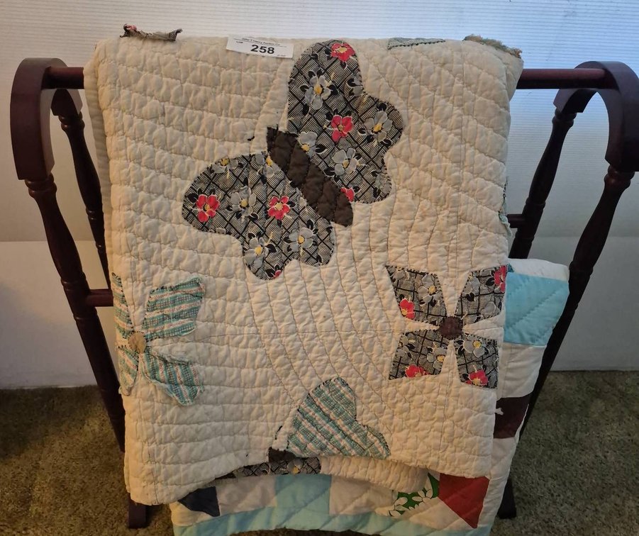 258 - Butterfly Quilt With Wooden Rack, 26x10x28