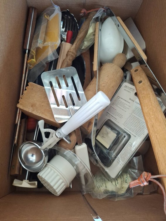 306 - Kitchen Utensils and Tools
