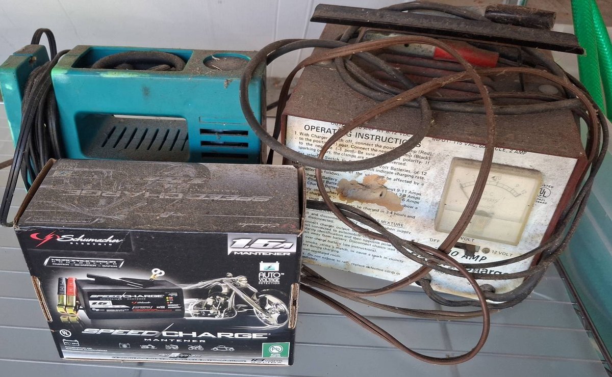 316 - Battery Chargers and Black & Decker Inflator Lot