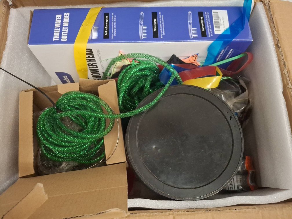 Lot: Pet Shower Head, Steel Wool, Golf Balls