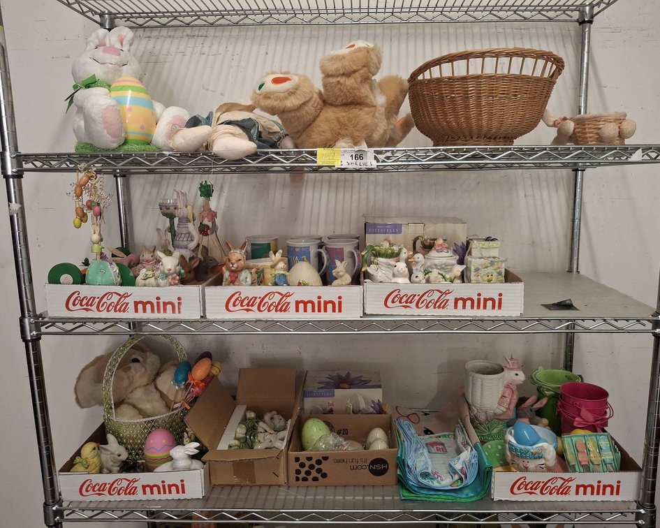 Easter Decor Lot: Plush, Ceramics, Baskets, Linens