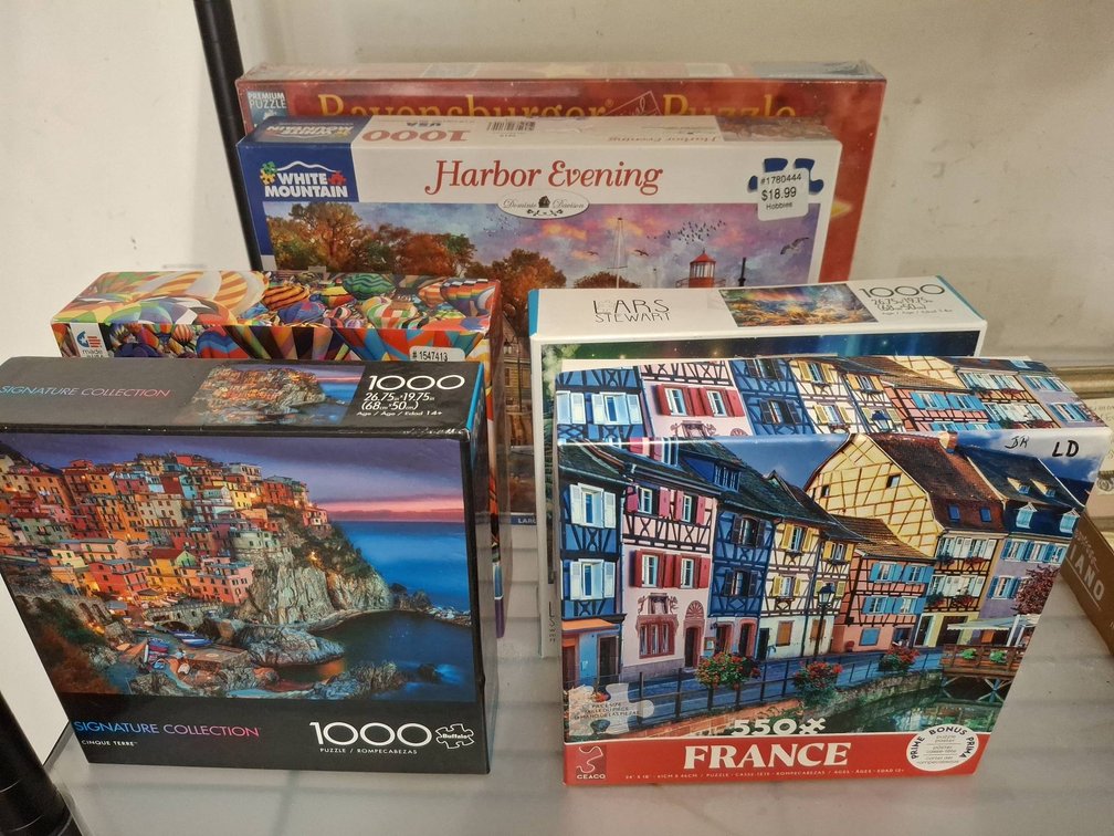 Jigsaw Puzzle Lot, 6 Boxes, 550-1000 Pcs