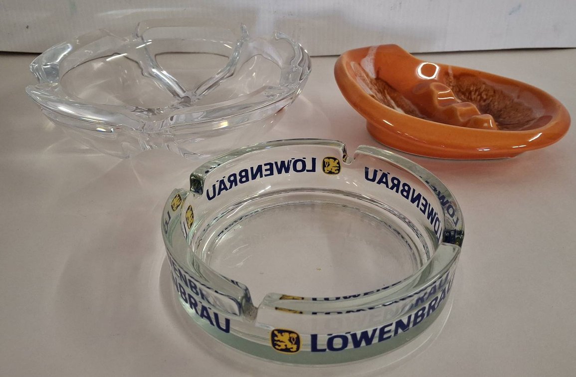 3 Ashtrays Löwenbräu Glass & Ceramic
