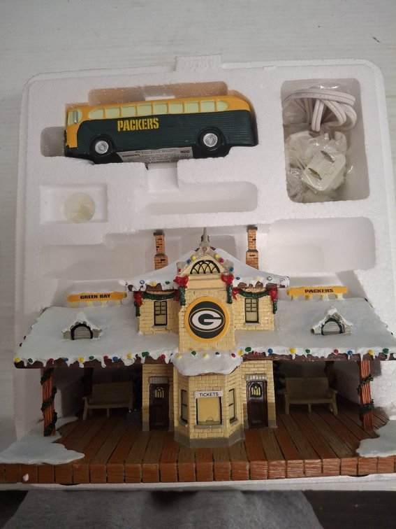 Hawthorne Village Packers Town Station Set
