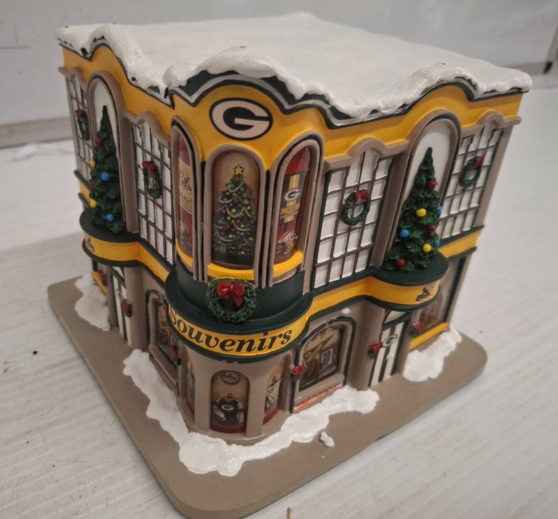 Hawthorne Village Packers Souvenir Shop 2003