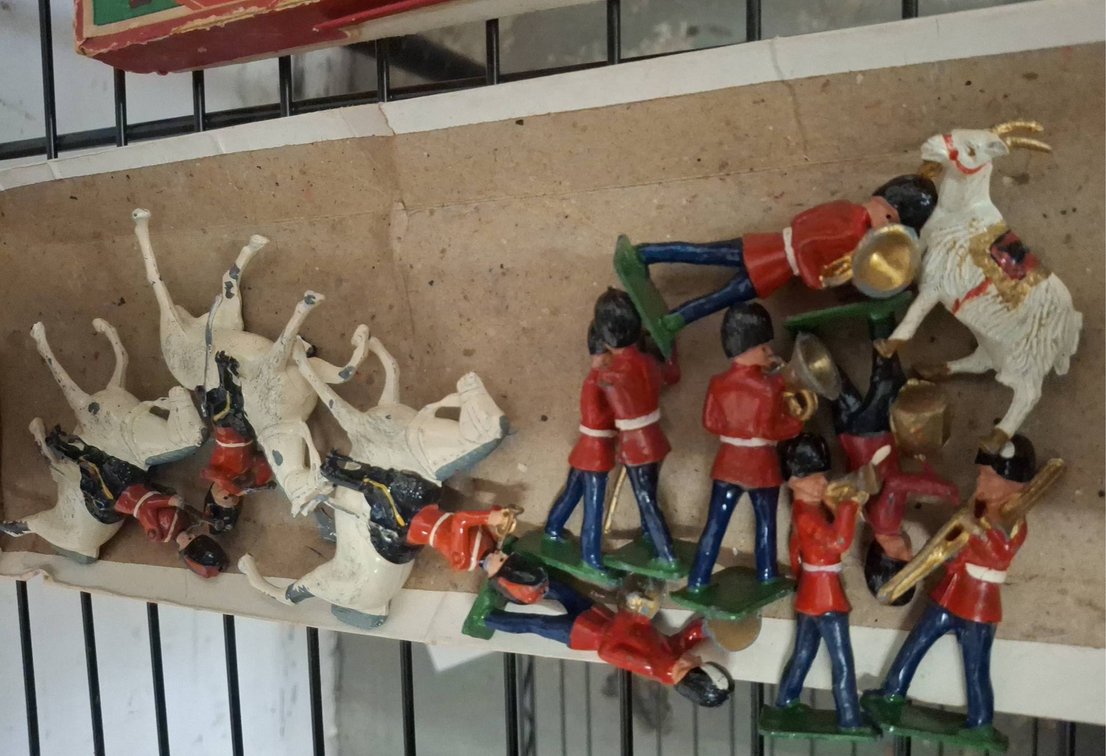 Britains Lead Toy Soldiers with Box