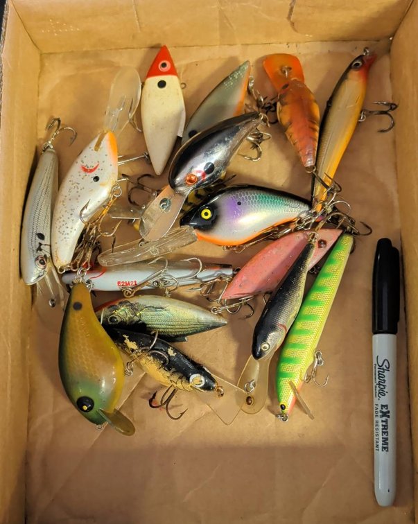 Fishing Lures Mixed Colors and Styles