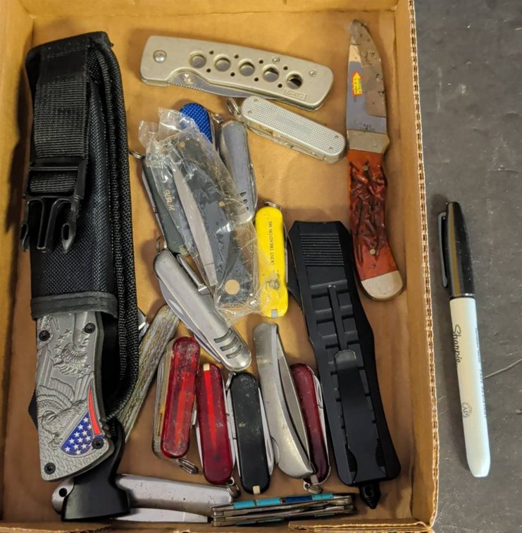 Box Lot of Folding Pocket Knives and Sheathed Knife