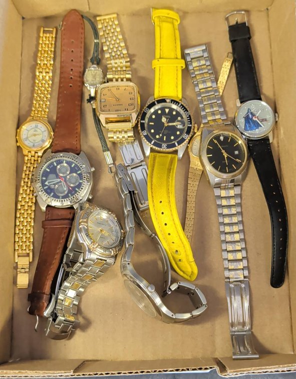 Men's and Women's Wristwatches, 8 Pieces