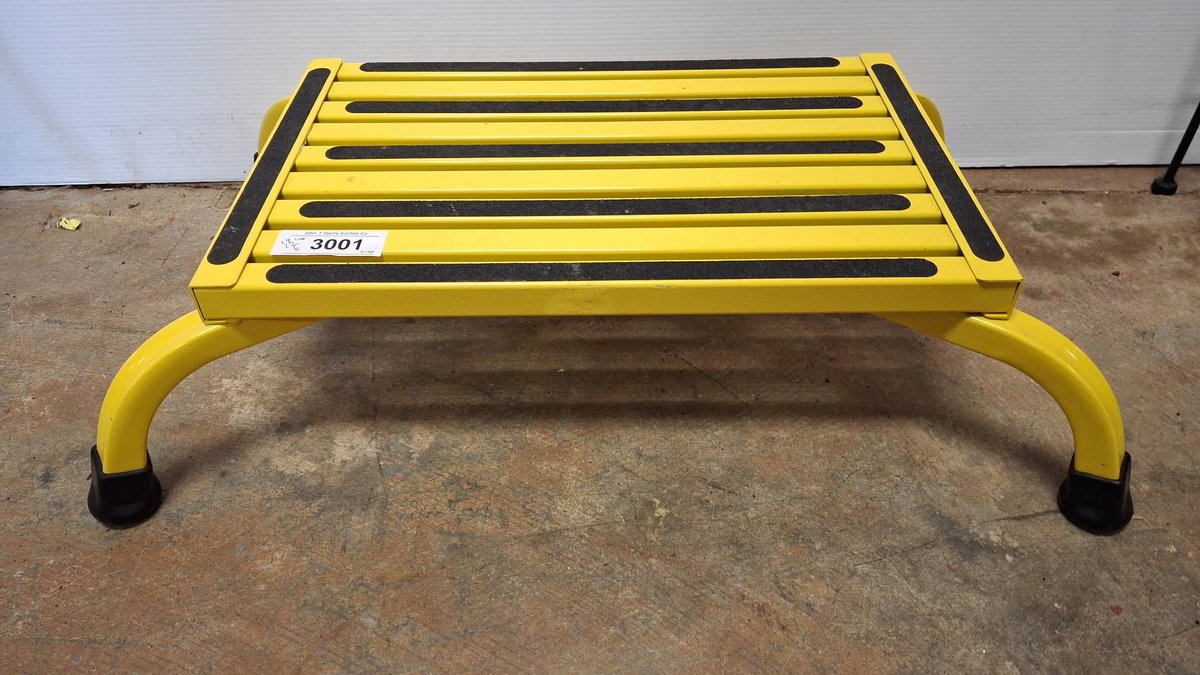 Safety Step Yellow Metal Step Stool 26x17 Inch