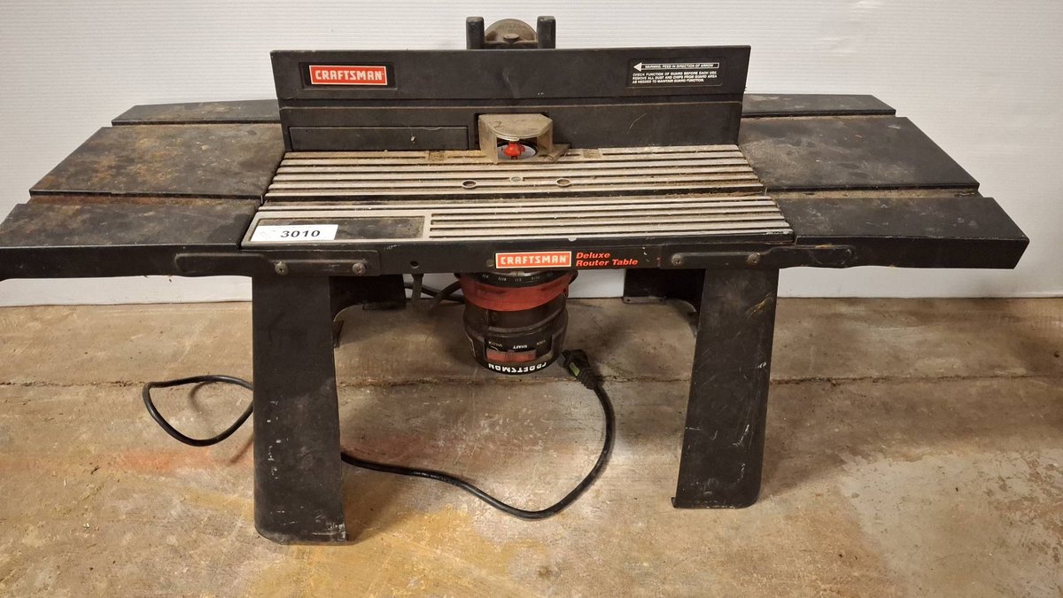Craftsman Deluxe Router Table With Router