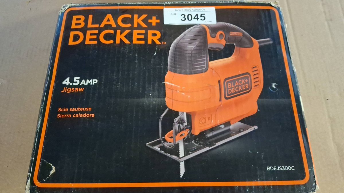 BLACK+DECKER 4.5 Amp Jigsaw BDEJS300C