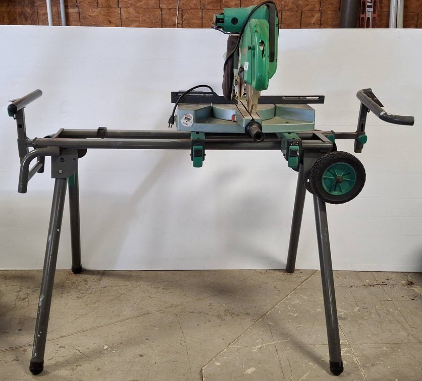 Hitachi C10FS Sliding Compound Miter Saw Stand