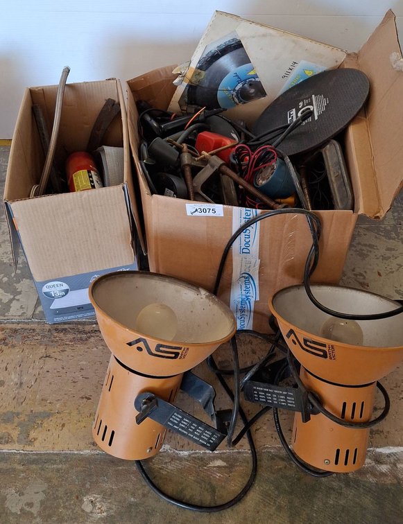 Box Lot: C-Clamps, Fire Extinguisher, Work Lights