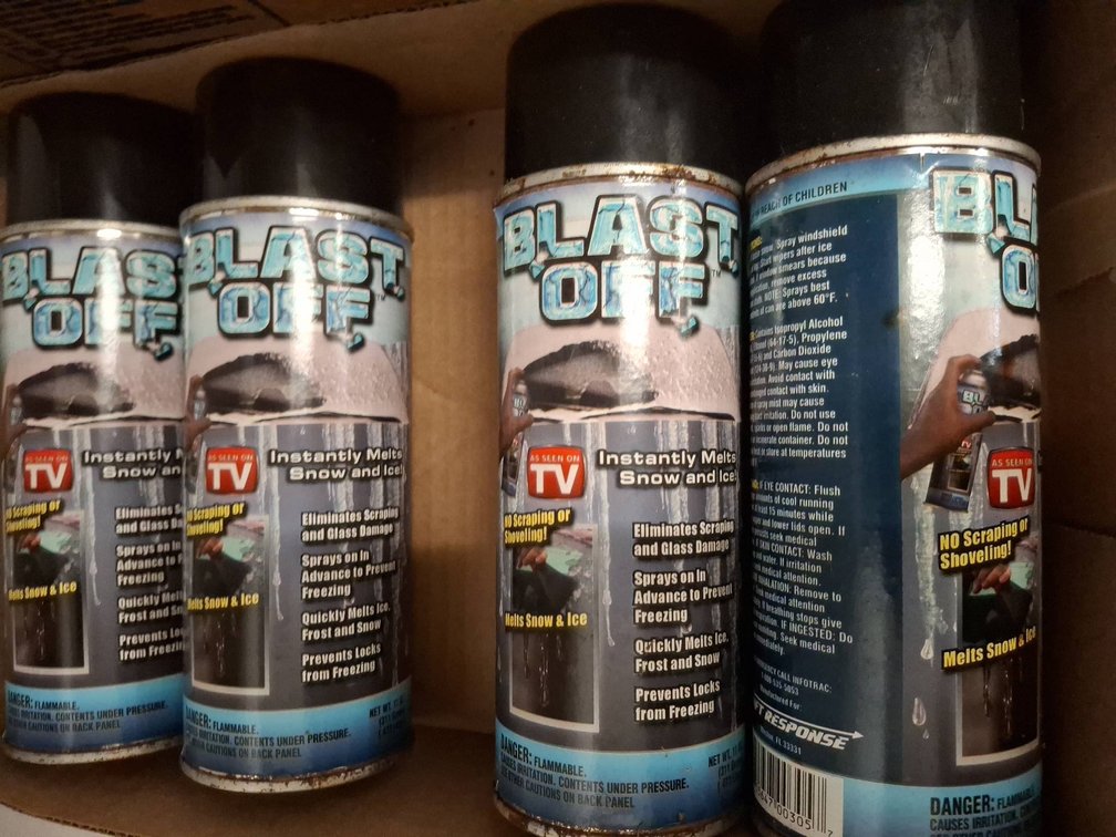 Cans Blast Off Snow & Ice Melter Spray