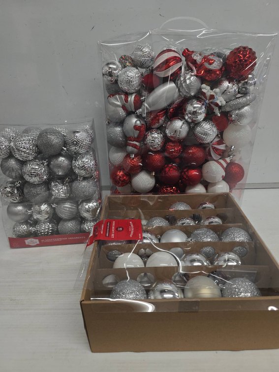 Christmas Shatterproof Ornaments Sets