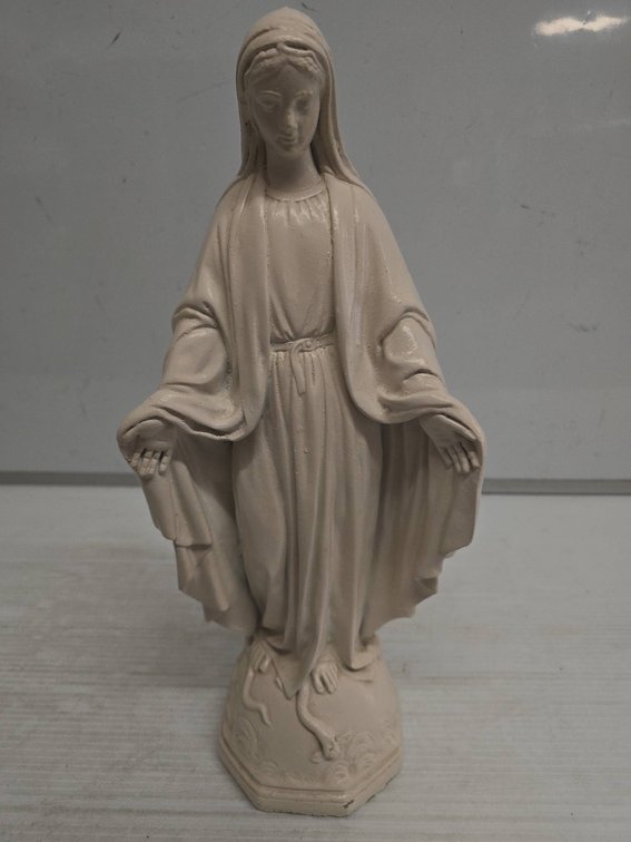Virgin Mary Garden Statue Concrete 17.5" White