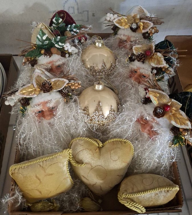 Santa Head and Heart Christmas Ornaments