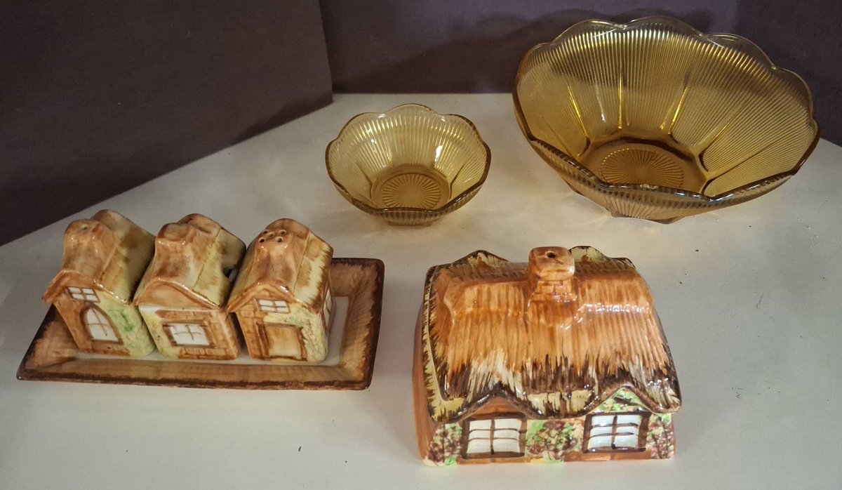 Amber Glass Bowls & Cottage Ceramic Set