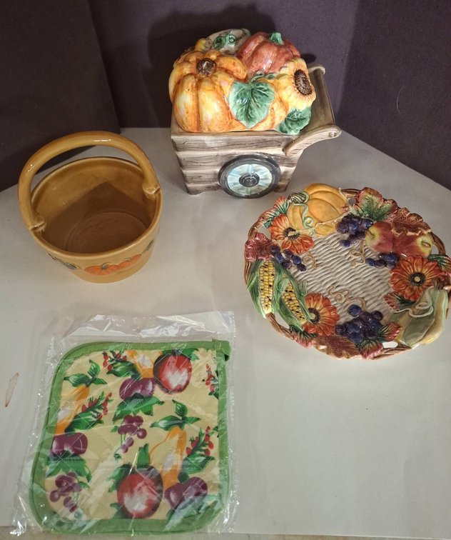 Maxceram Wheelbarrow Pumpkin Ceramic Set