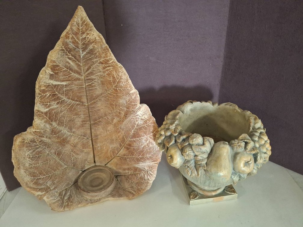 Decorative Leaf Plate and Fruit Motif Planter