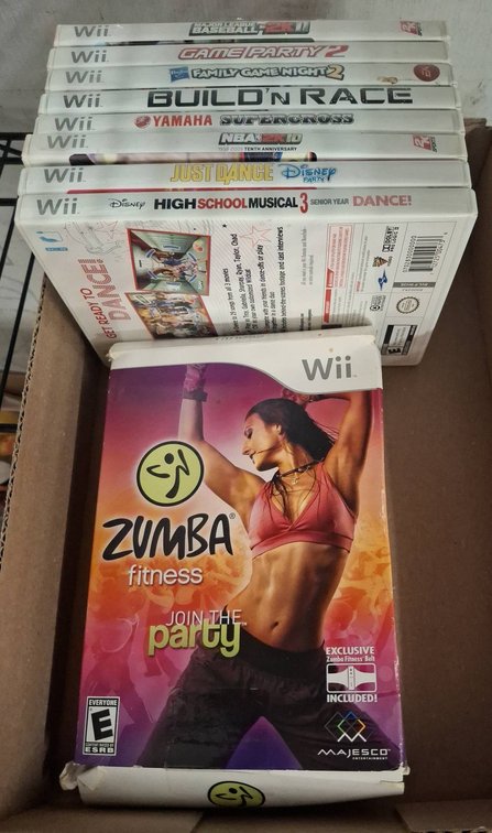 8 Wii Games Assorted Titles