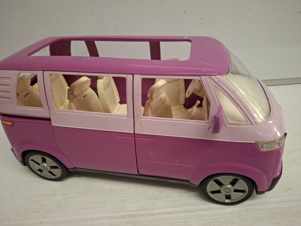 2002 Barbie Volkswagen Van Mattel Pink Toy