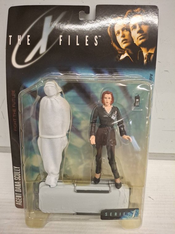 The X-Files Agent Dana Scully Figure Series 1