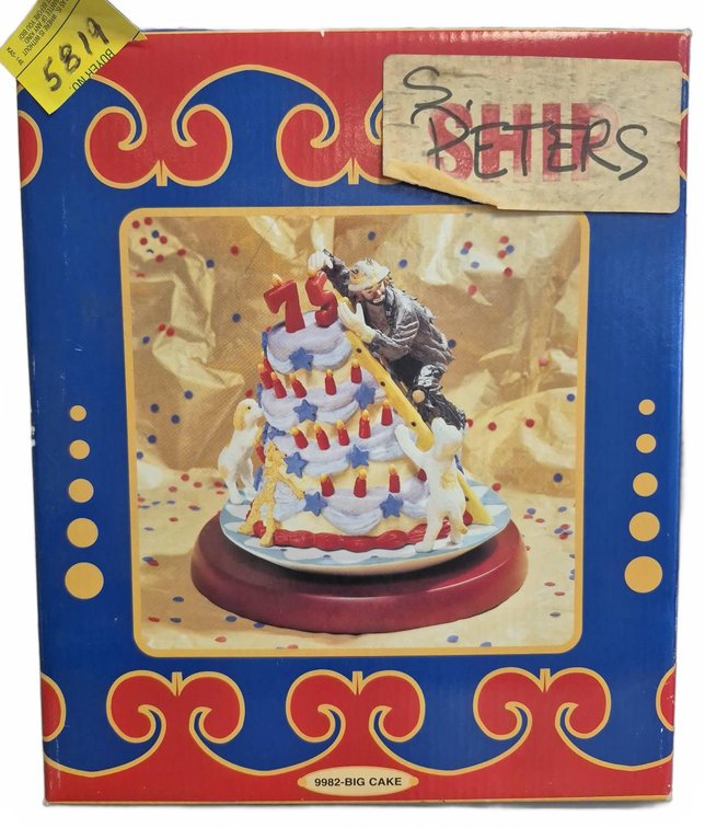 Flambro Imports Emmett Kelly Jr. Big Cake 75th