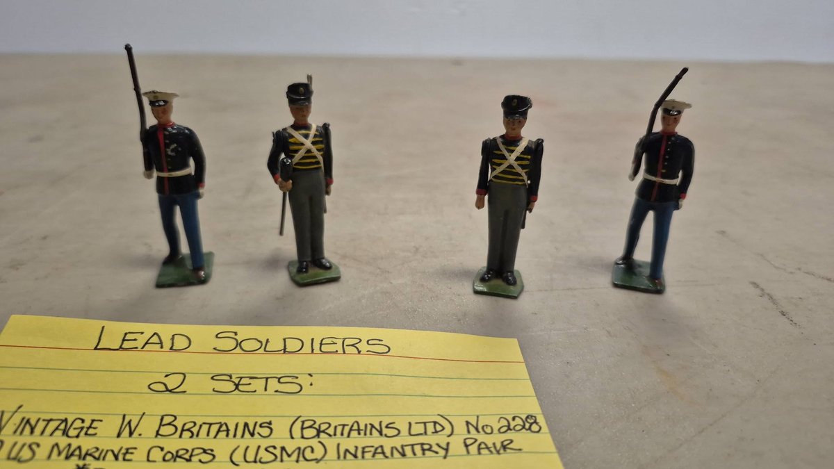 Britains Lead Soldier Sets USMC & Artillery