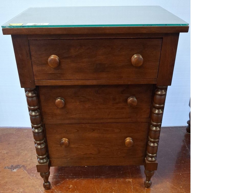 Davis Cabinet 3-Drawer Night Stand