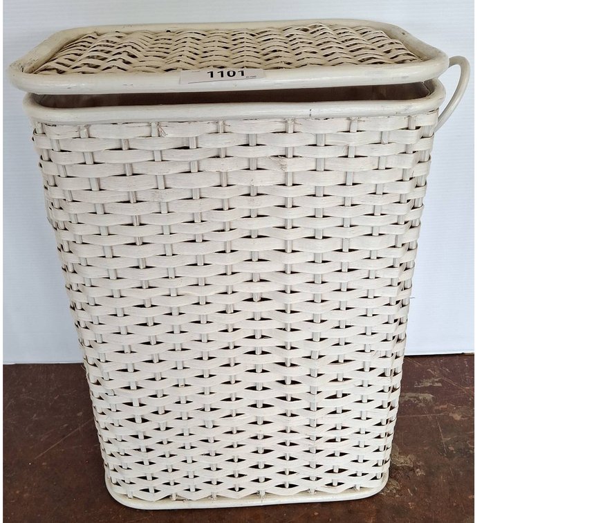White Wicker Laundry Hamper With Handles 15x11x21