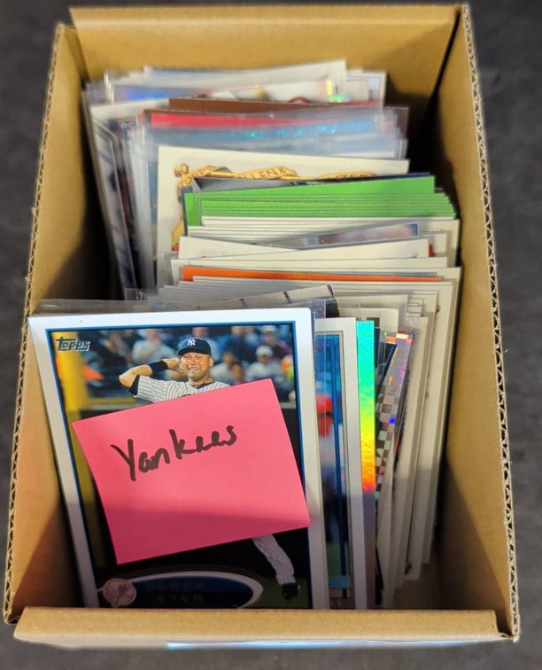 Large Lot New York Yankees Baseball Cards