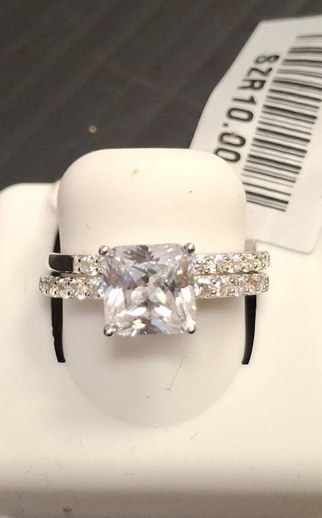 Sterling Silver Ring with Clear Center Stone