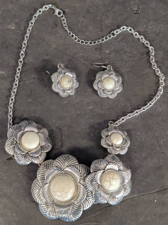 Silver-Tone Floral Necklace and Earring Set