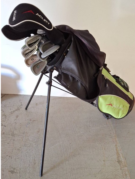 Acuity Golf Bag With Golf Clubs Assortment