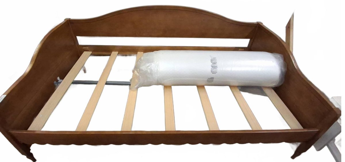 Wooden Daybed Frame with Mattress