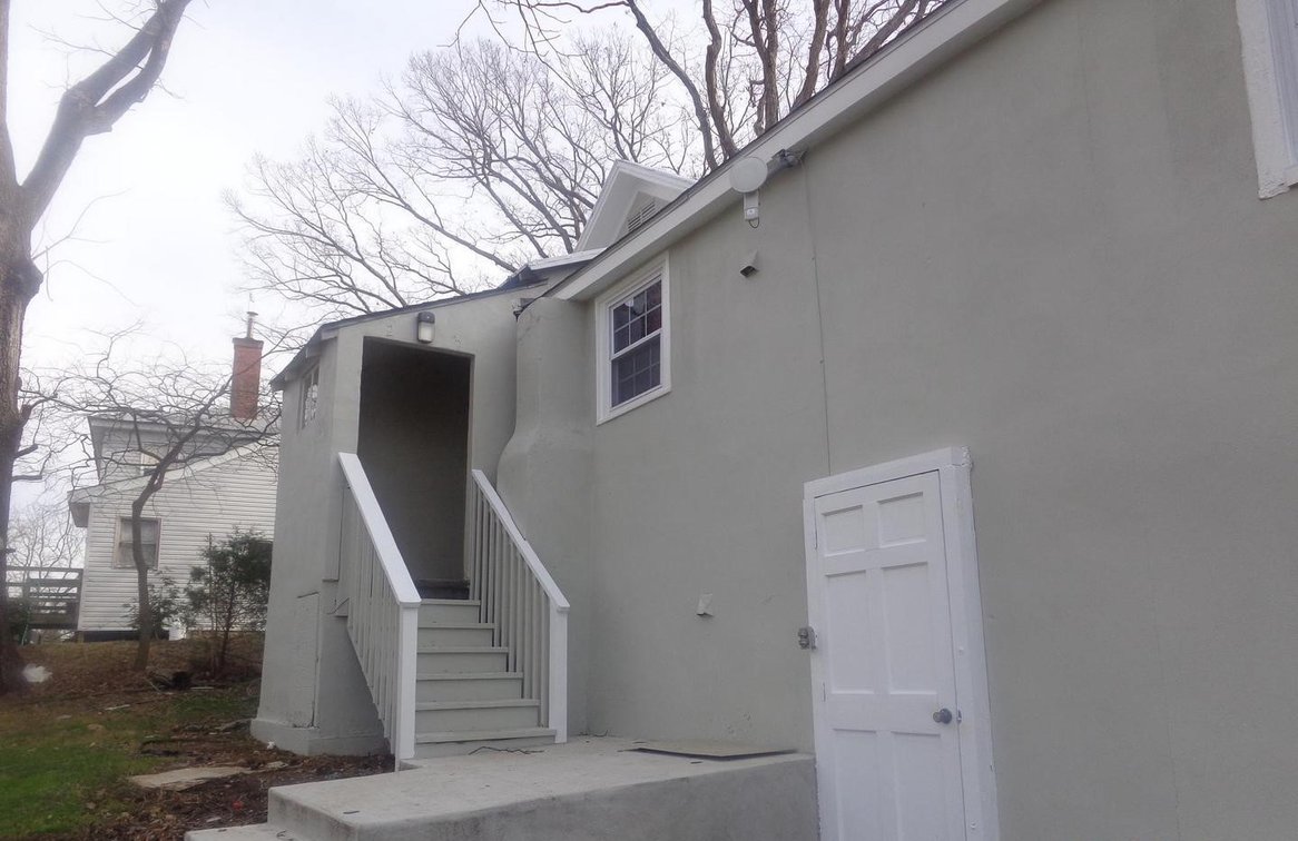 Image for SOLD! Public Trustee Sale | Triplex with 1BR/1BA Each | Additional 1BR/1BA Dwelling | 10026-28 Crest Hill Road | Marshall, VA
