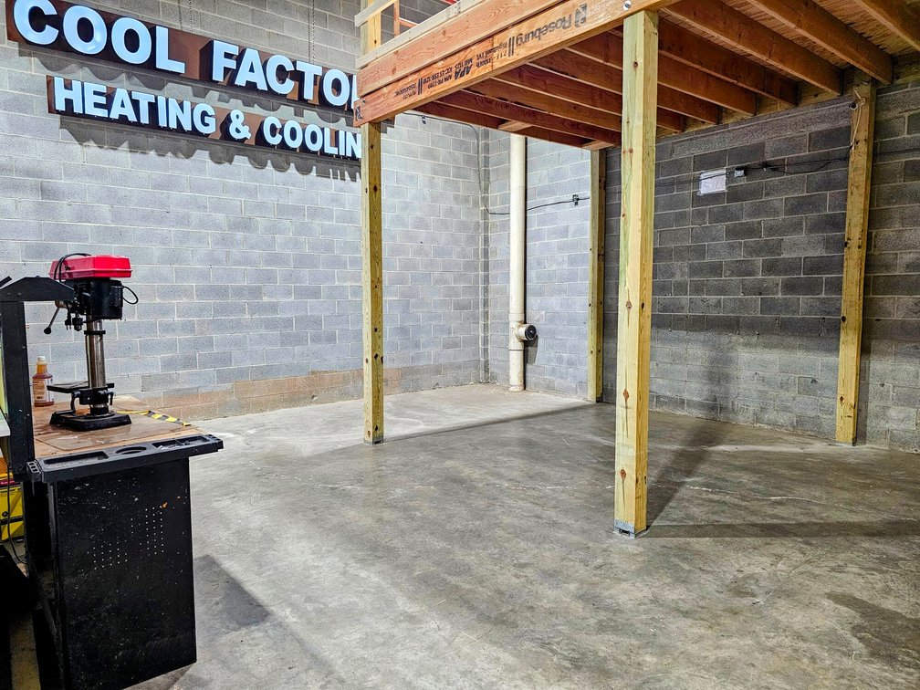 Image for Public Auction | 3,772± SF Industrial Condominium with Two Levels | Dock Door | Office Spaces | 45681 Oakbrook Court - Suite 101 | Sterling, VA