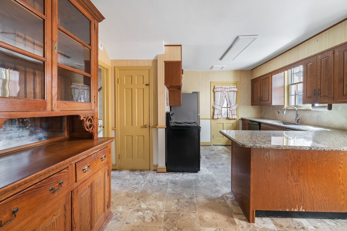 Image for For Sale | 4 BR/3BA Home in Britton Hills Subdivision | Attached Rear Sunroom with Generous Backyard | Prime Location between Lakeside, Libbie Mill and Willow Lawn | 4817 Coleman Road | Richmond, VA